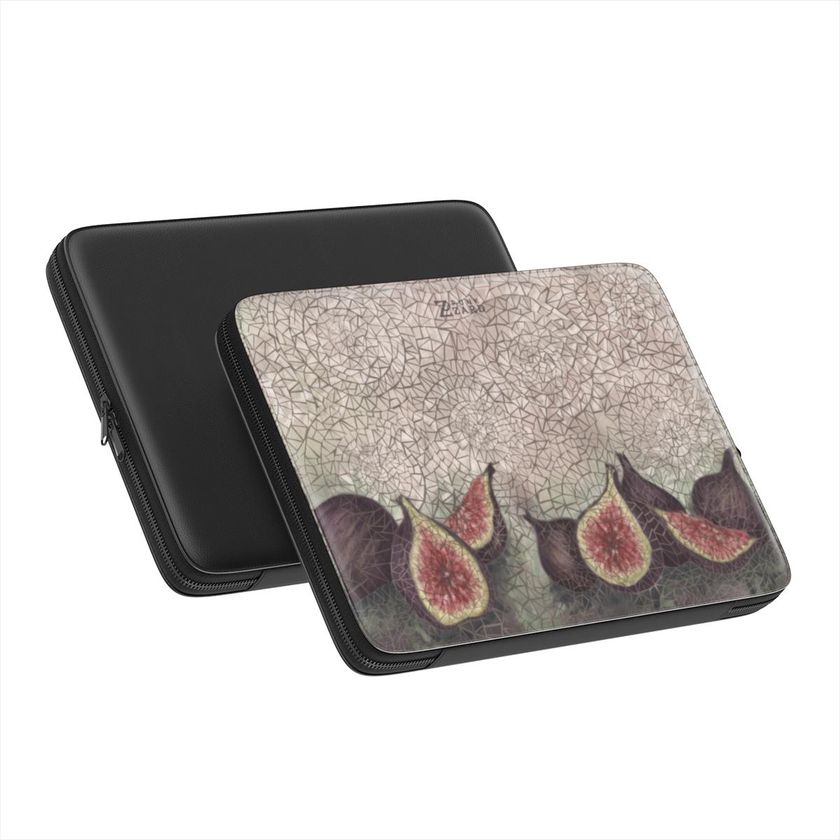 Laptop Sleeve: Wasp's Home