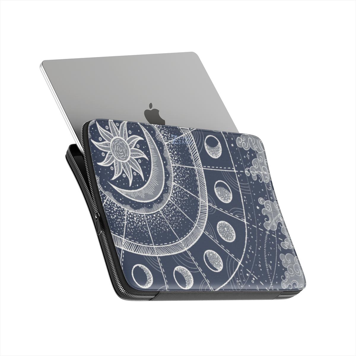 Laptop Sleeve: Sleepless Sheep