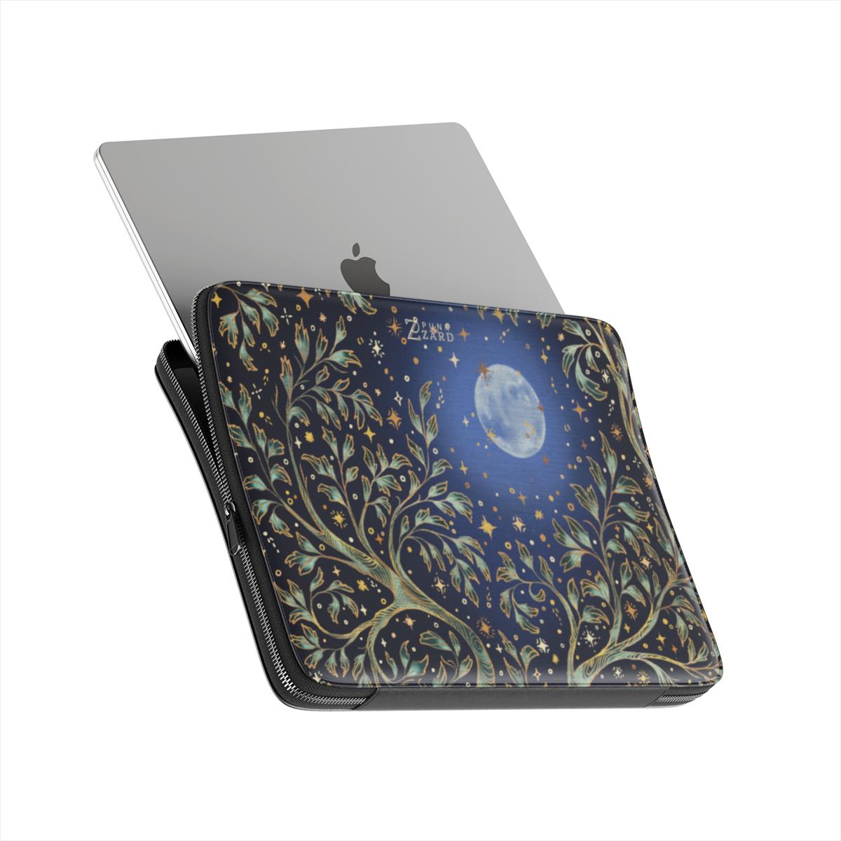 Laptop Sleeve: Fairytale Hops